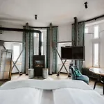 Hotel Wasserturm 4*